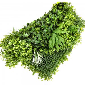 Parede de cerca de vegetação artificial de tamanho 40 ″ x 40 ″, tela de cerca de privacidade de jardim vertical, cenário de planta de hera falsa