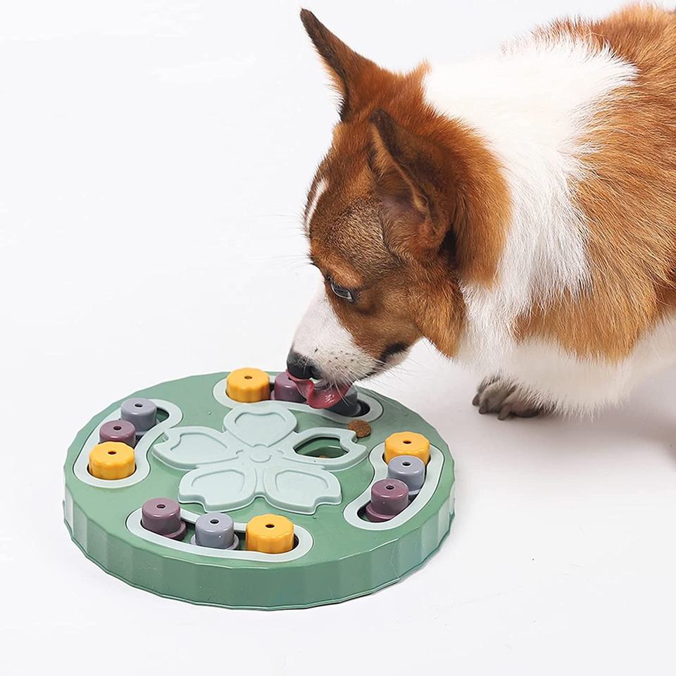 فروش عمده اسباب بازی های آموزشی دیسپنسر با تغذیه آهسته سگ پازل