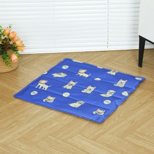 Aestas IMPERVIUS Stocked Foldable Pet Cooling Mat
