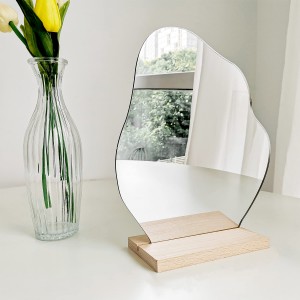Ästhetischer Raumdekor-Schreibtisch, unregelmäßiger Spiegel, rahmenloser asymmetrischer Wolkenspiegel
