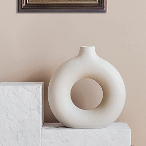 Vaso a ciambella in ceramica bianca Decorazione moderna per la casa Boho