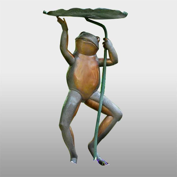 Outdoor garden decoration frog animal fountain metal