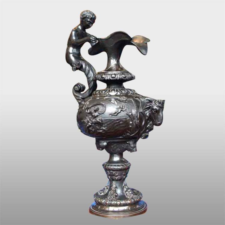 Demon  Bird Beak Chinese Antique Bronze Vase For Decoration