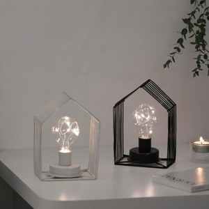 Lámpada de mesa personalizada Luz nocturna 3D alimentada por batería para provedores de dormitorios