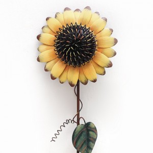 Wholesale Customized Outdoor Metal Iron Garden Sunflower Yard Stake Ffor Lowes China 