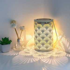 Solarna lampa za dekoraciju – Deaunbr Vanjske stolne lampe Vodootporna lampa Viseća vrtna svjetla s ukrasima na ručkama za terasu, dvorište, stazu, dvorišno drvo – bijela (1 paket)