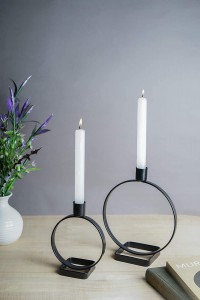 Moderni metallinen kynttilänjalka |Rautainen kynttilänjalka, mattamusta (2 kpl)