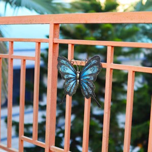 Metal Butterfly Wall Decor Outdoor Garden Fence Art Hanging Glass Dekorasyon para sa Patio o Bedroom