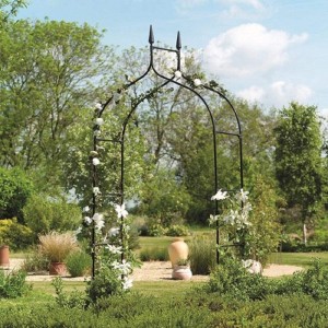 R351 Gothic Garden Arch, SVART
