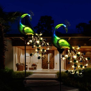 Solar Garden Lights Metal Decorative Garden Stakes Waterproof Peacock Solar Stake Light for Outdoor Patio Mard Pathway
