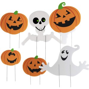ရွှေဖရုံသီး ၄ ကောင်၊ သရဲ ၁ ကောင်၊ အရိုးစု ၁ ခု အပါအဝင် မိသားစု အဆင်ပြေစေမည့် ခြံအလှဆင်ခြင်း ဆိုင်းဘုတ် 6 ခုကို ပုံဖော်ထားသော - သတ္တုဖြင့် ပြင်ပအလှဆင်ရန်အတွက် ပျော်ရွှင်ဖွယ် Halloween ခြံနိမိတ်များကို လှည့်ကွက် သို့မဟုတ် ဆက်ဆံပါ...