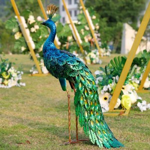 Statues Outdoor Metal Art Peacock Solar Lights for Lawn Backyard Living Room Party Wedding Decoration