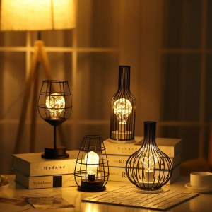 مصباح طاولة الحديد زجاجة النبيذ القراءة بطارية تعمل الشركة المصنعة للضوء الليلي