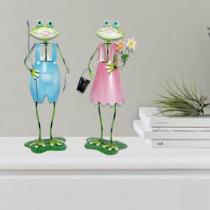 Metal Boy And Girl Flog Lawn Ornaments for Garden Decoration