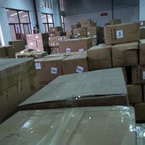 600 kg 3.2CBM 45 cajas de ropa de China a francés por aire + expreso DDP