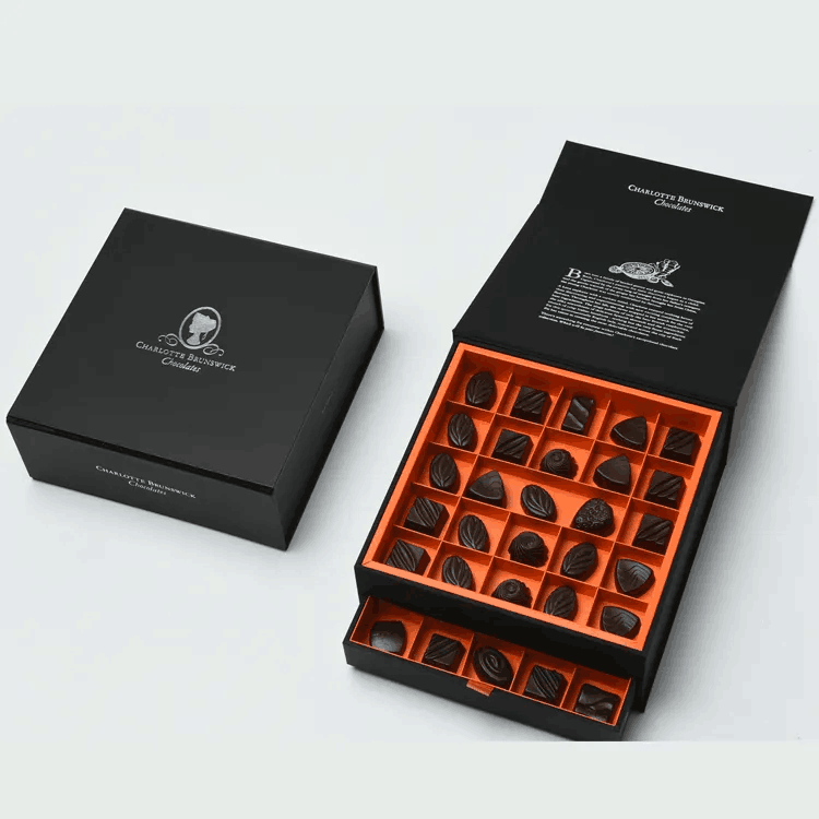 Exquisite bespoke food packaging boxes for a luxurious presentation