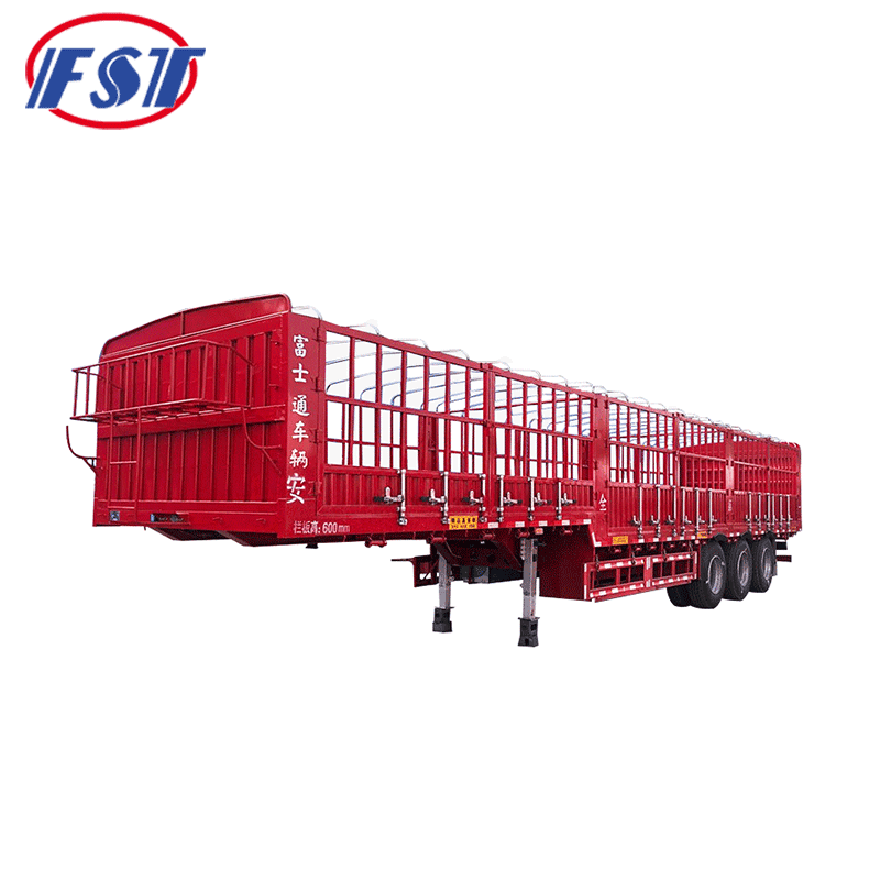 Semi trailer with short lock bar fence Featured Image