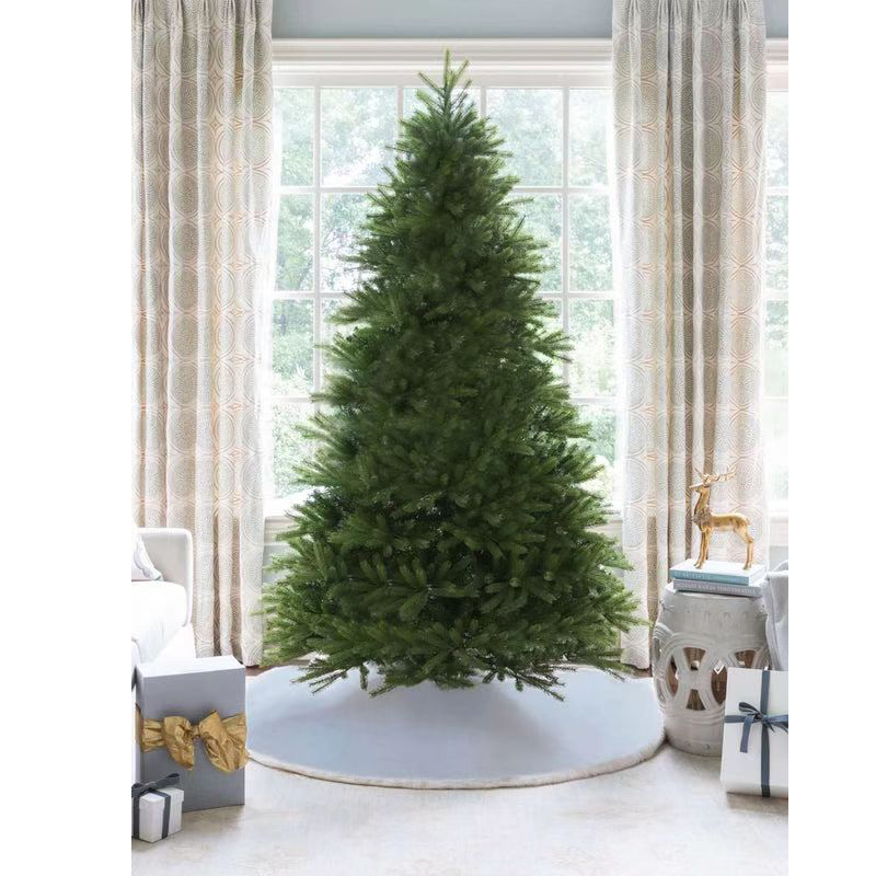 Most realistic artificial christmas tree