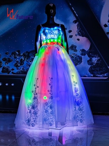 Leading Manufacturer for China RGB Optical Fiber Lighting Wedding Dress for Women