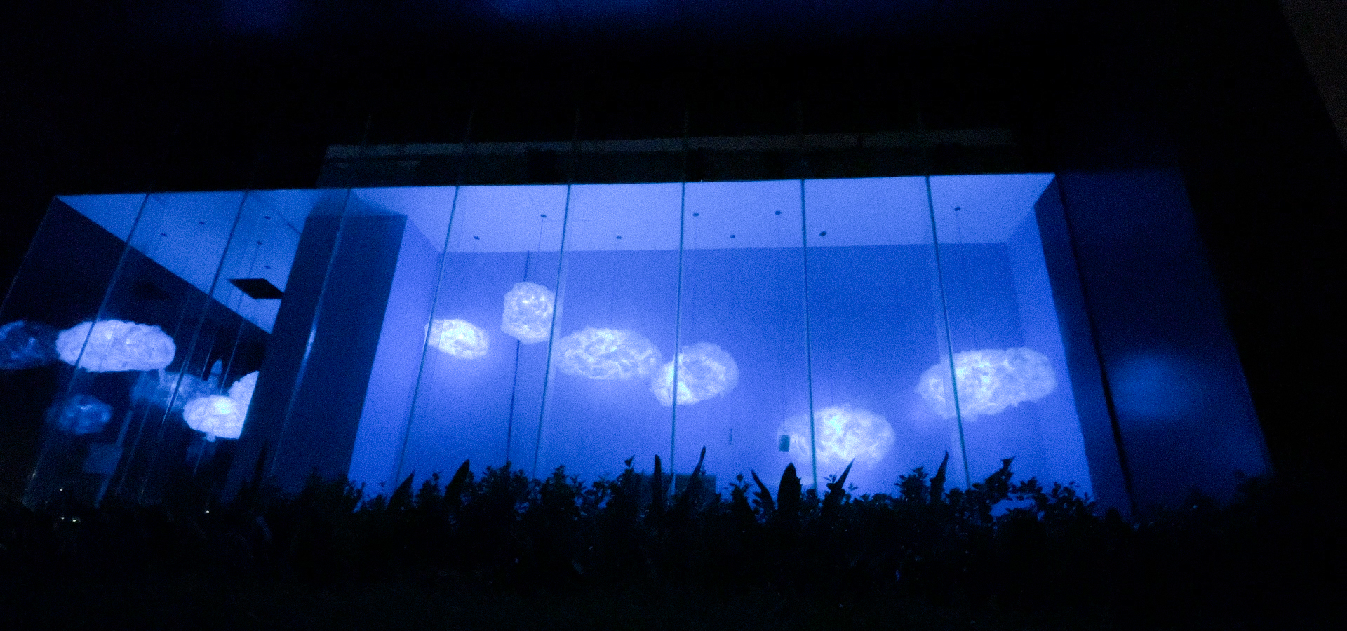 Выставка ДеРуччи Кинетические облака — кинетическое искусство