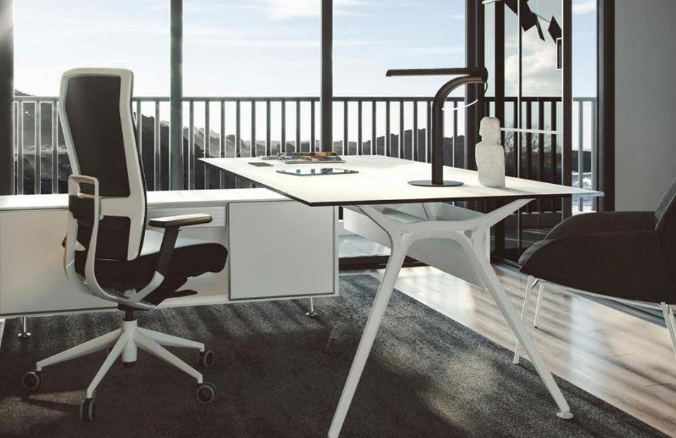 Знайдіть комфорт у своєму робочому місці з ергономічними офісними кріслами, які регулюються по висоті