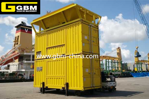 Mobile container bagging machine