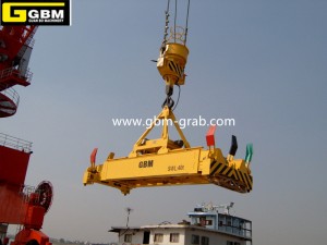 Best Price on Container Spreader Twist Lock - Electric hydraulic telescopic spreader – GBM detail pictures