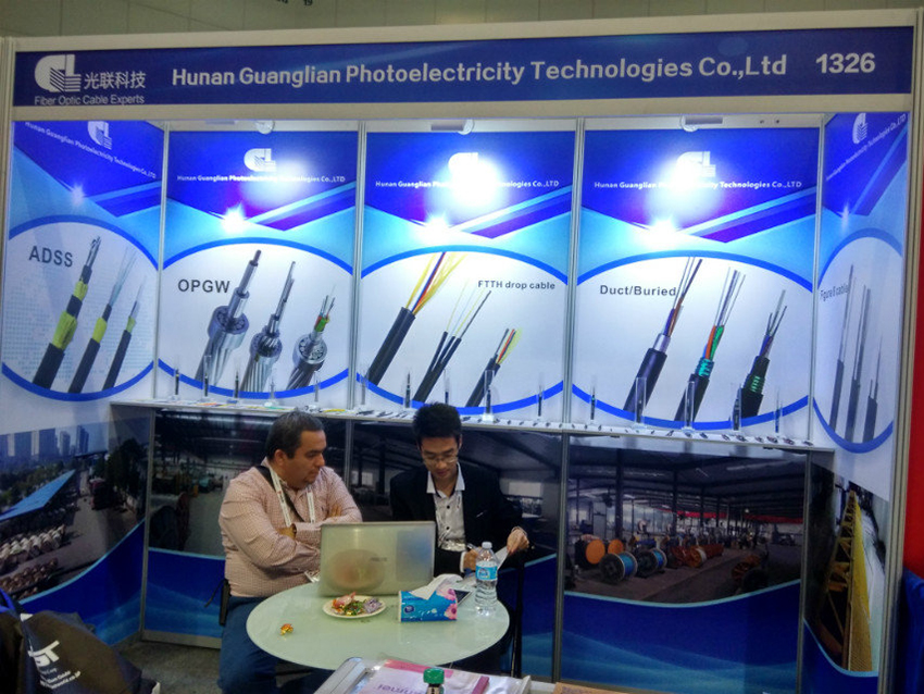 GL Participatur in Exhibitionis Optici Cable in USA