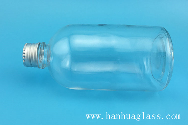 What does glass bottle recycling do?