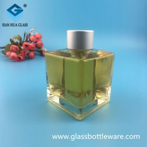 Wholesale 150ml square glass flameless rattan volatilizer
