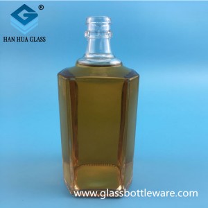 Manufacturer of 500ml transparent glass wine bottle