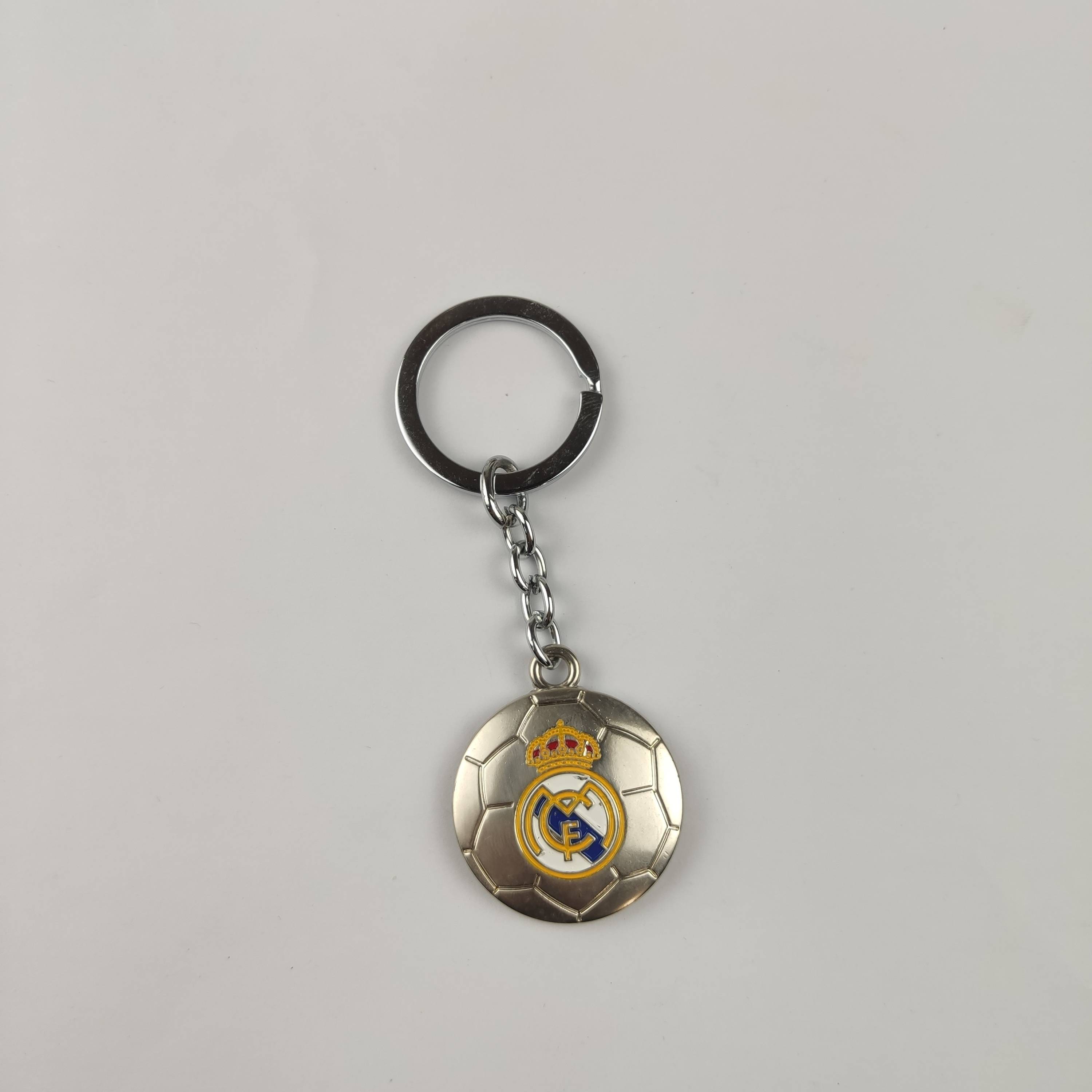 Low MOQ for Custom Keychain - Real Madrid Soccer Football Club Logo Souvenir Copper steel Key chain KeyRing – Global Art Gifts