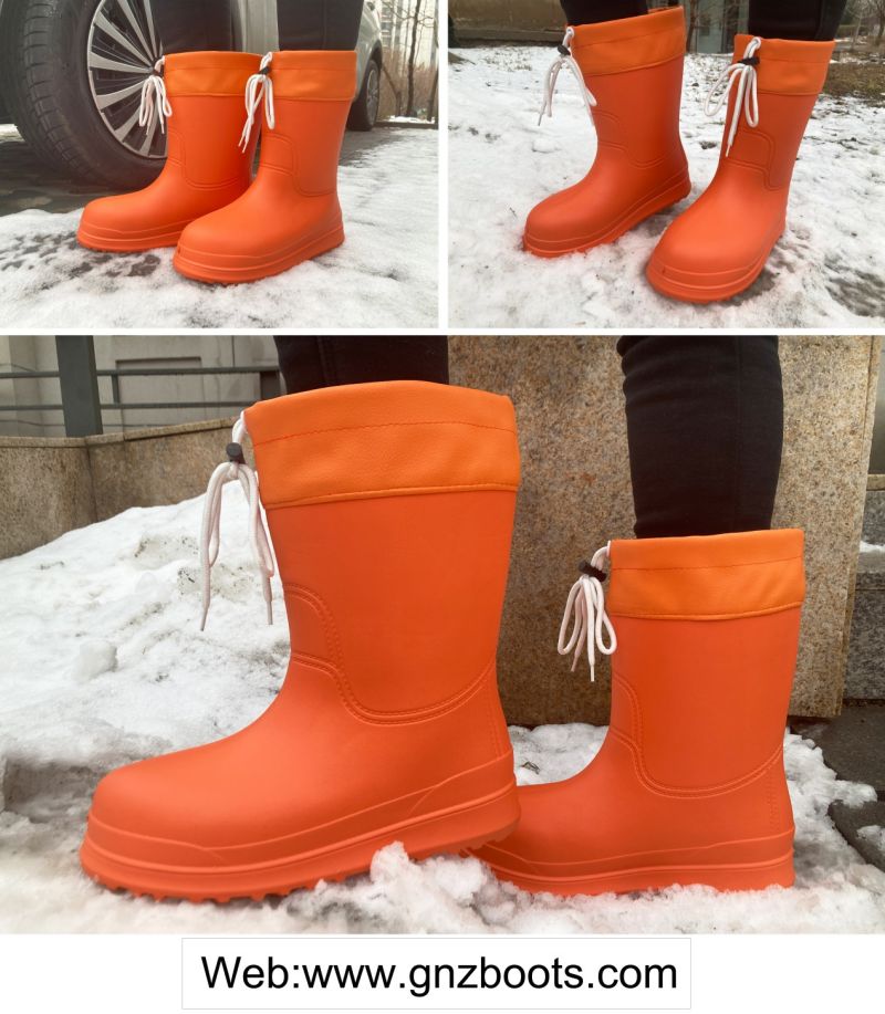 រក្សាភាពកក់ក្តៅ និងការពារ៖ ស្បែកជើង EVA Rain Boots ទន់ និងស្រាល