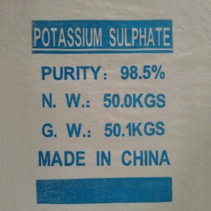 Materia prima química: sulfato de potasio.