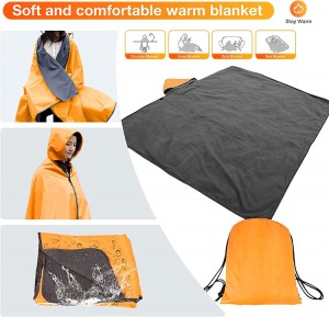 outdoor waterproof camping blanket large hooded stadium blankets with fleece