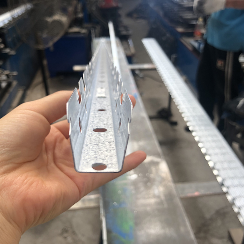 Leading Manufacturer for Galvanized Iron Pipe Specification - V Shape Ceiling Light Steel Keel Suspended Bar Galvanized Cassette Keel – Goldensun