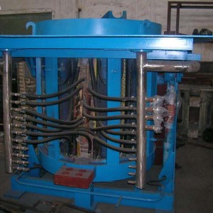 Steel case medium frequency melting furnace