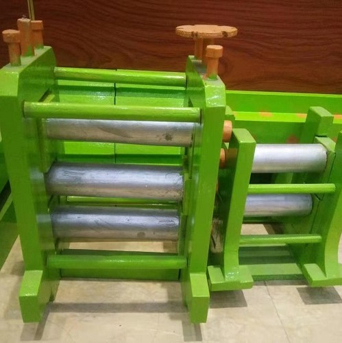 Good Wholesale Vendors  Lab Roller Mill - Vertical mill – Runxiang