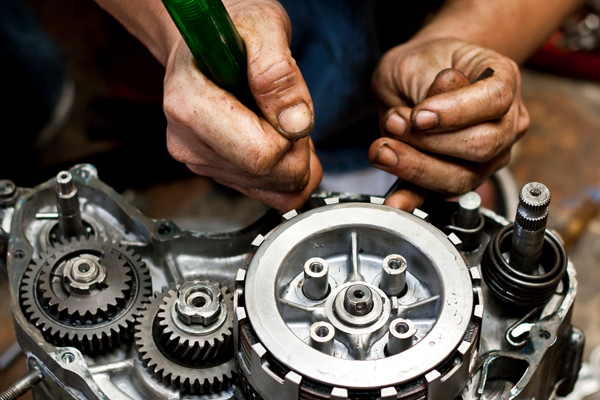 How to Repair a Car’s Gearbox
