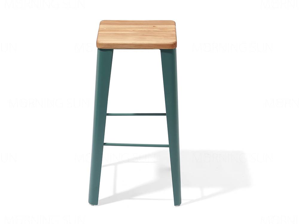 China Supplier Antique Bar Stools - Classic Style Solid Ash Wooden Stool  – Yezhi Featured Image