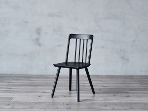 Καντίνα Μαύρη καρέκλα τραπεζαρίας από μασίφ ξύλο