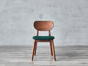 Blagovaonska stolica od punog drveta s tkaninom