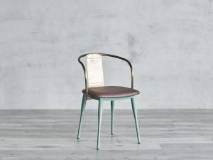 Kovová jídelní jídelní židle v novém designu
