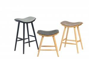 Jednoduchý design dřevěná barová stolička s polštářem