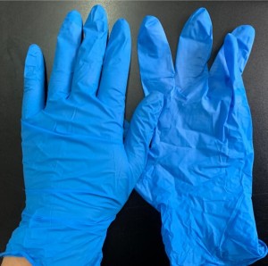 jednorázové nitrilové rukavice