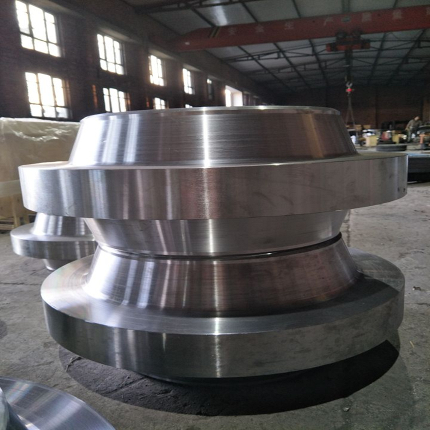 What are the similarities and differences between anchor flanges and neck welded flanges？