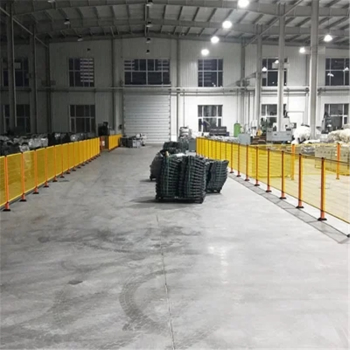 Factory selling China Wire Mesh - Solid Factory Supply Seamless Workshop Robot Isolation Net – HBMEC