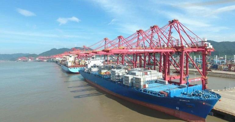 Global shipping firms get boost in China