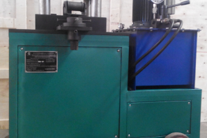 Máquina de extrusión radical de barras de refuerzo YD-LJY