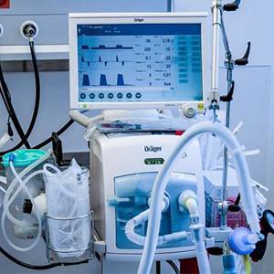 The spread of the epidemic abroad has led to tight supply and demand for ventilators , and it is difficult to find a single machine!
